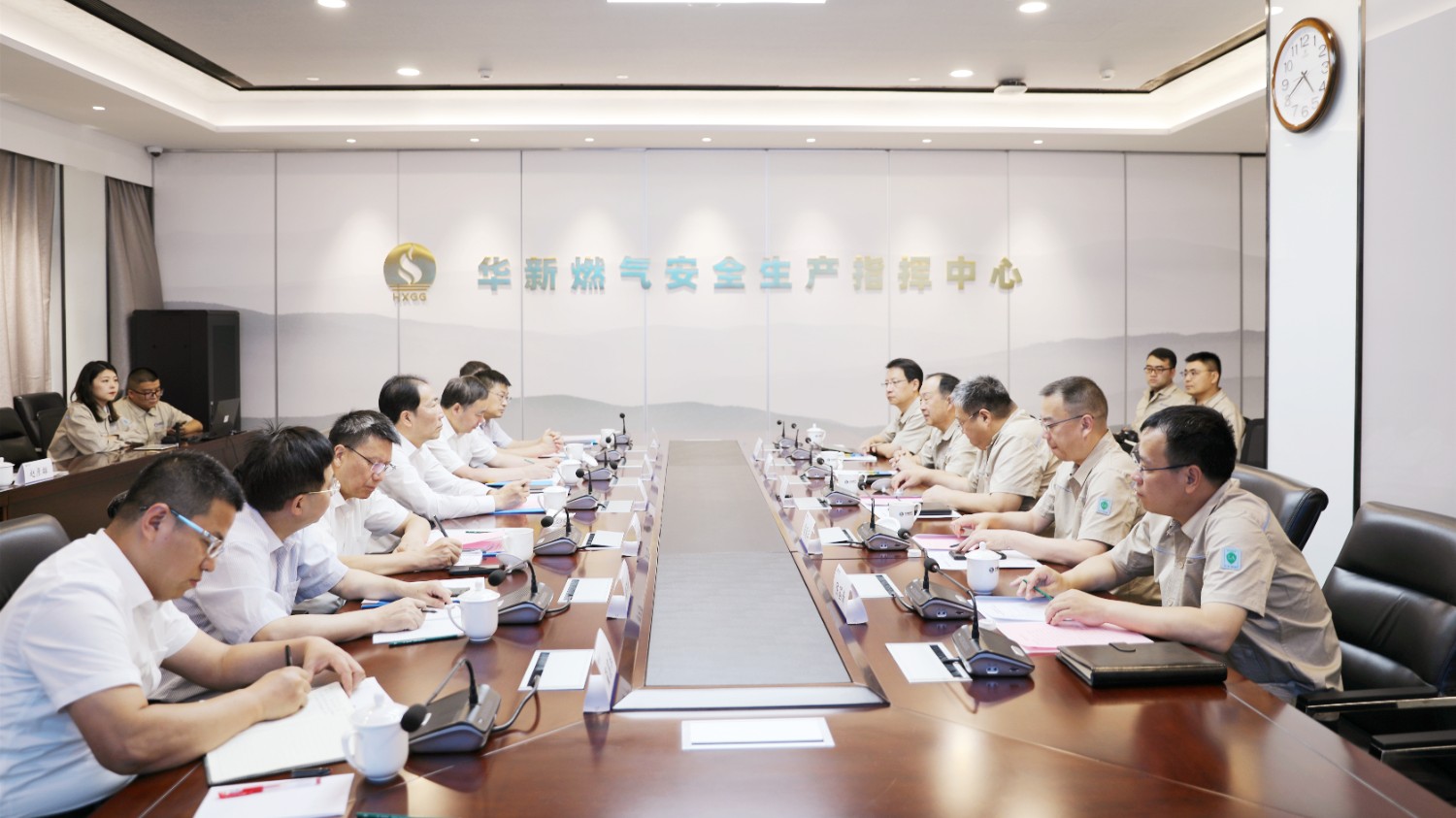 拜访华新燃气集团_副本.jpg