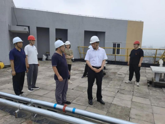 中煤地质总局：支部挺起来 党员站出来 风雨中构筑防汛抗灾堤坝0806(1)(1)2414.png
